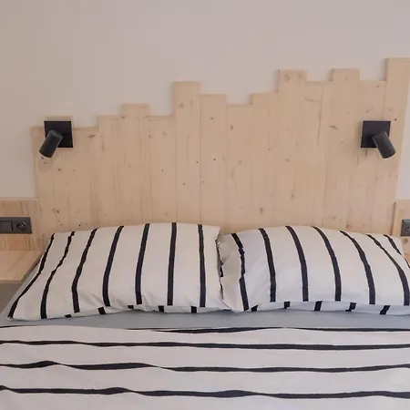 Pod Jestedem Lägenhet