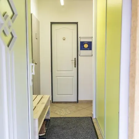 Pod Jestedem Apartment *